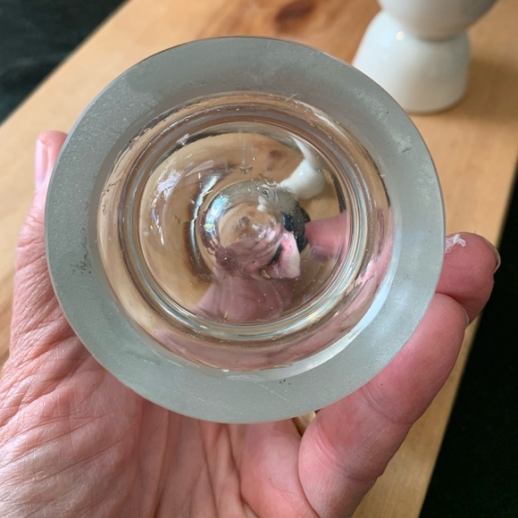 VINTAGE | Blown Glass Art Glass Vase/Oil Lamp - Picture 4 of 7